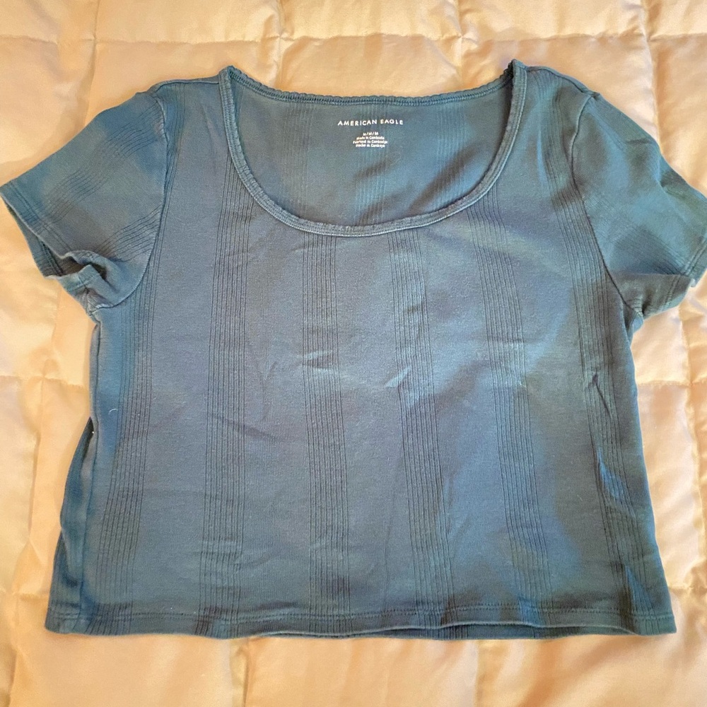 American eagle crop top